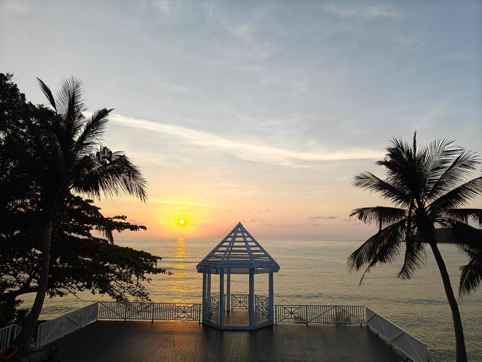 Bhundhari Resort & Villas Samui Praia Chaweng Exterior foto