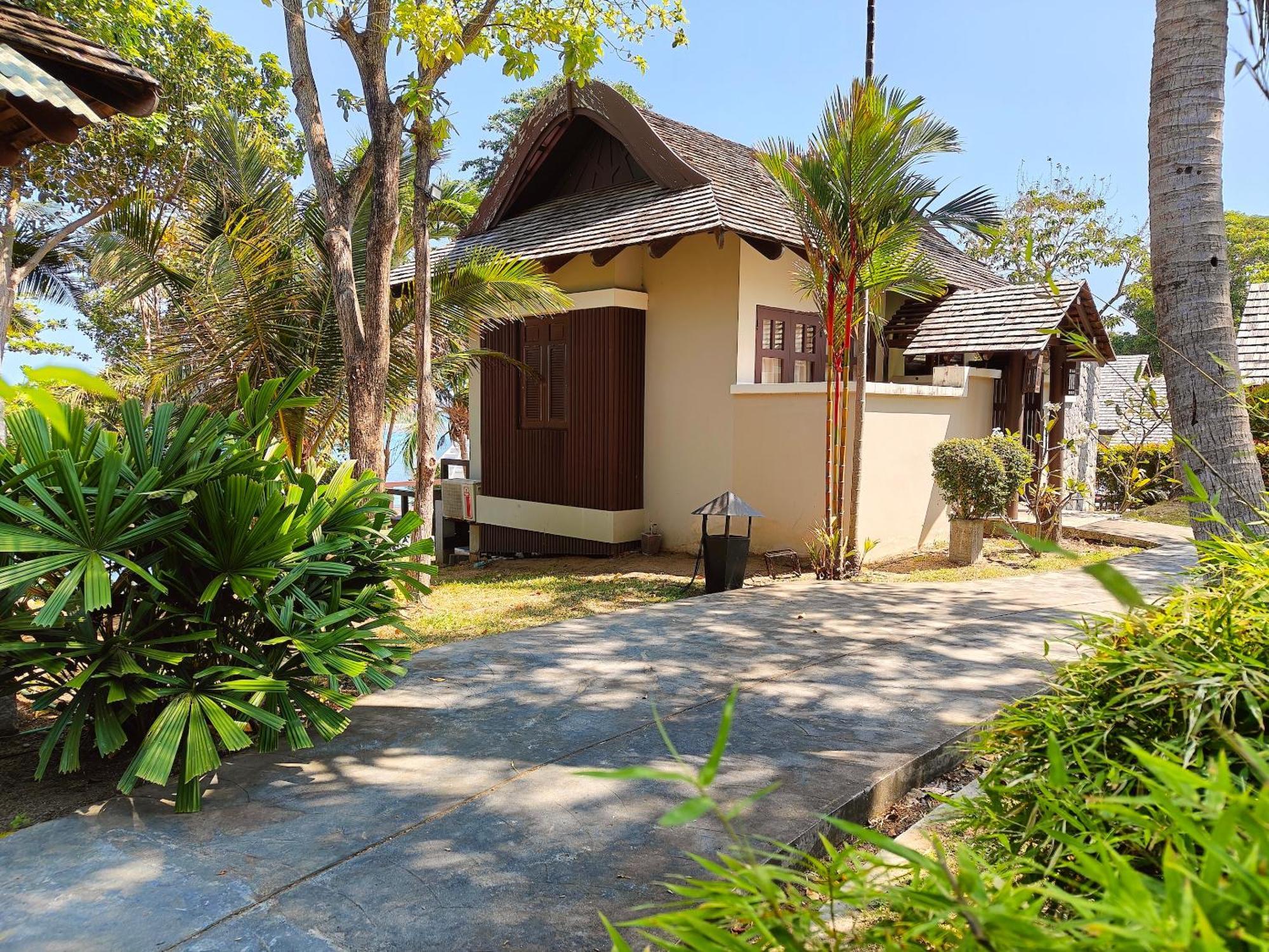 Bhundhari Resort & Villas Samui Praia Chaweng Exterior foto