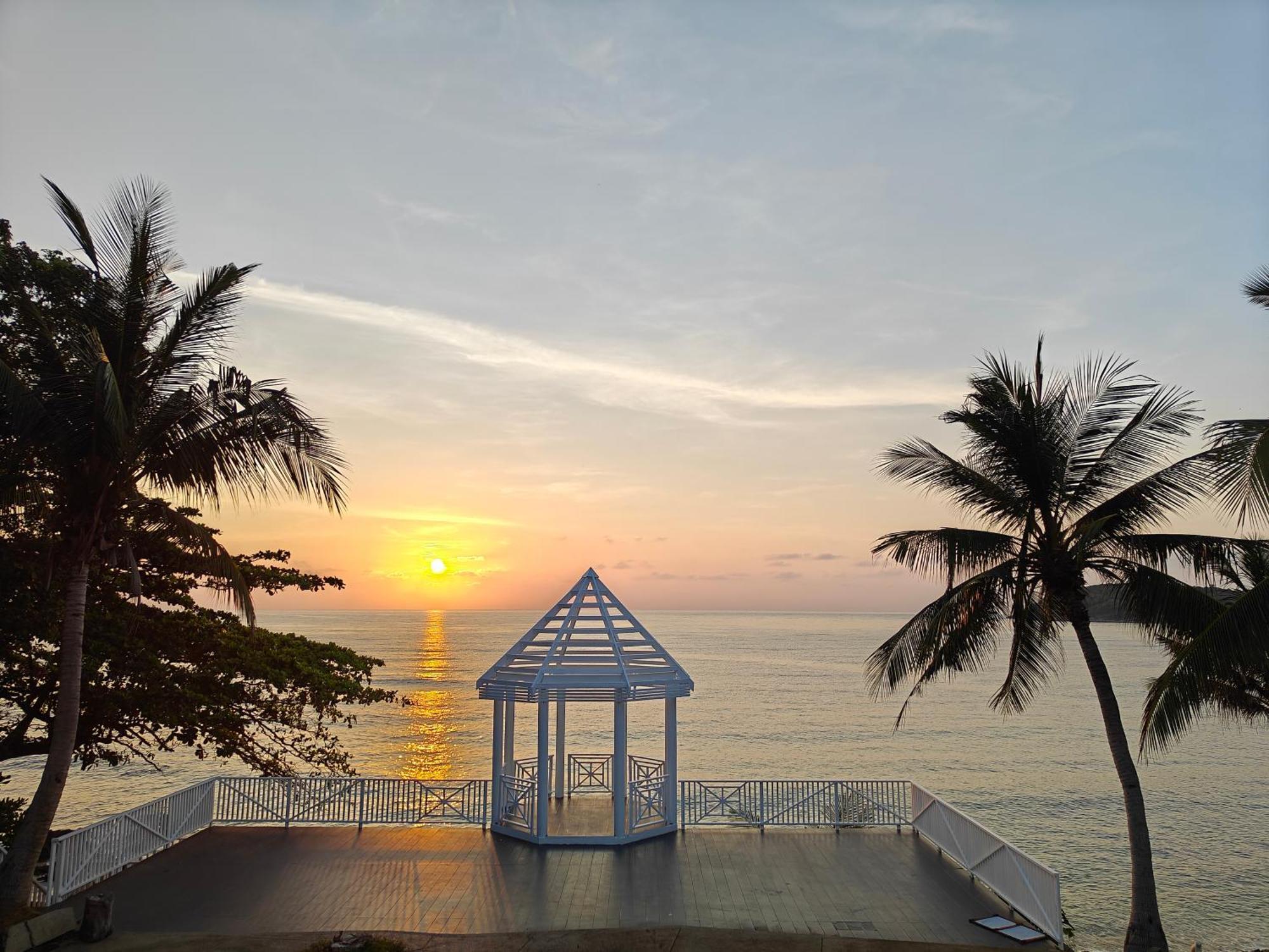 Bhundhari Resort & Villas Samui Praia Chaweng Exterior foto