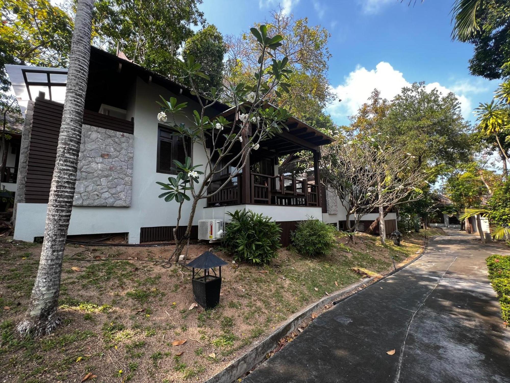 Bhundhari Resort & Villas Samui Praia Chaweng Exterior foto